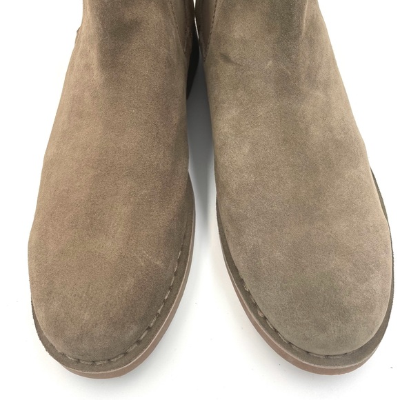 MEN Suede Tan Chelsea Boot - Picture 6 of 10